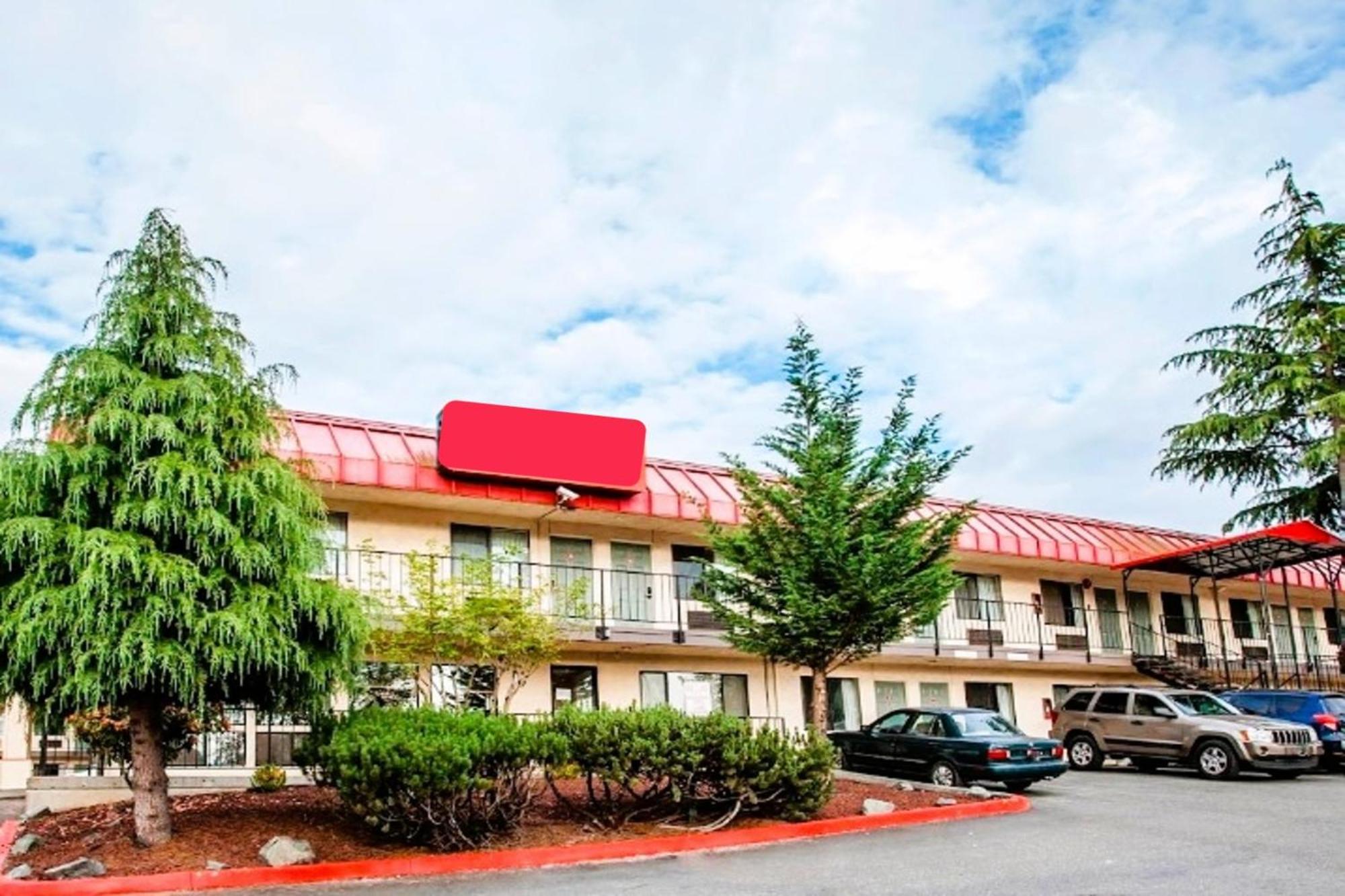 Inn At Lake Washington By Oyo I-405 Renton Exterior photo